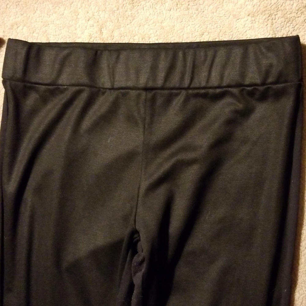 Black leggings
